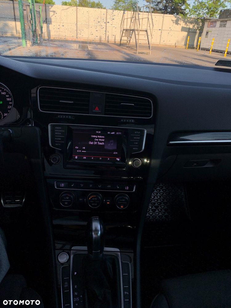 Volkswagen Golf VII 2.0 TDI BMT Highline DSG - 9