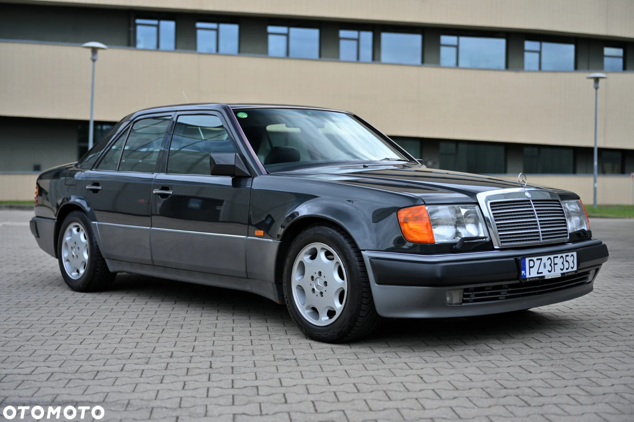 Mercedes-Benz Klasa E - 38