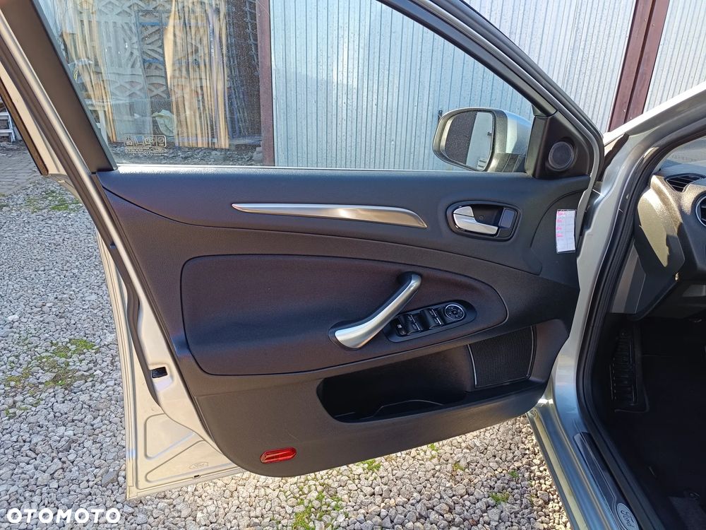 Ford Mondeo 2.0 T Titanium S MPS6 - 27
