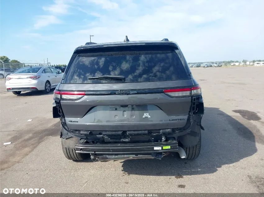 Jeep Grand Cherokee - 10