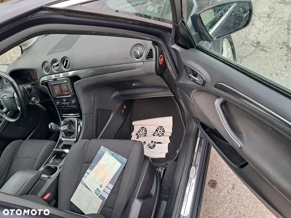 Ford S-Max 2.0 TDCi DPF Champions Edition - 11