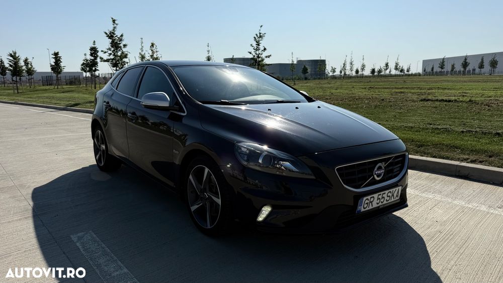Volvo V40 D3 Aut. R-Design - 2