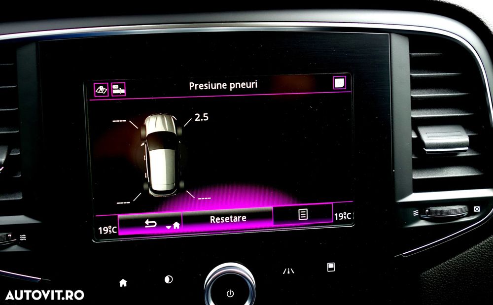 Renault Megane BLUE dCi 115 EDC BUSINESS EDITION - 20