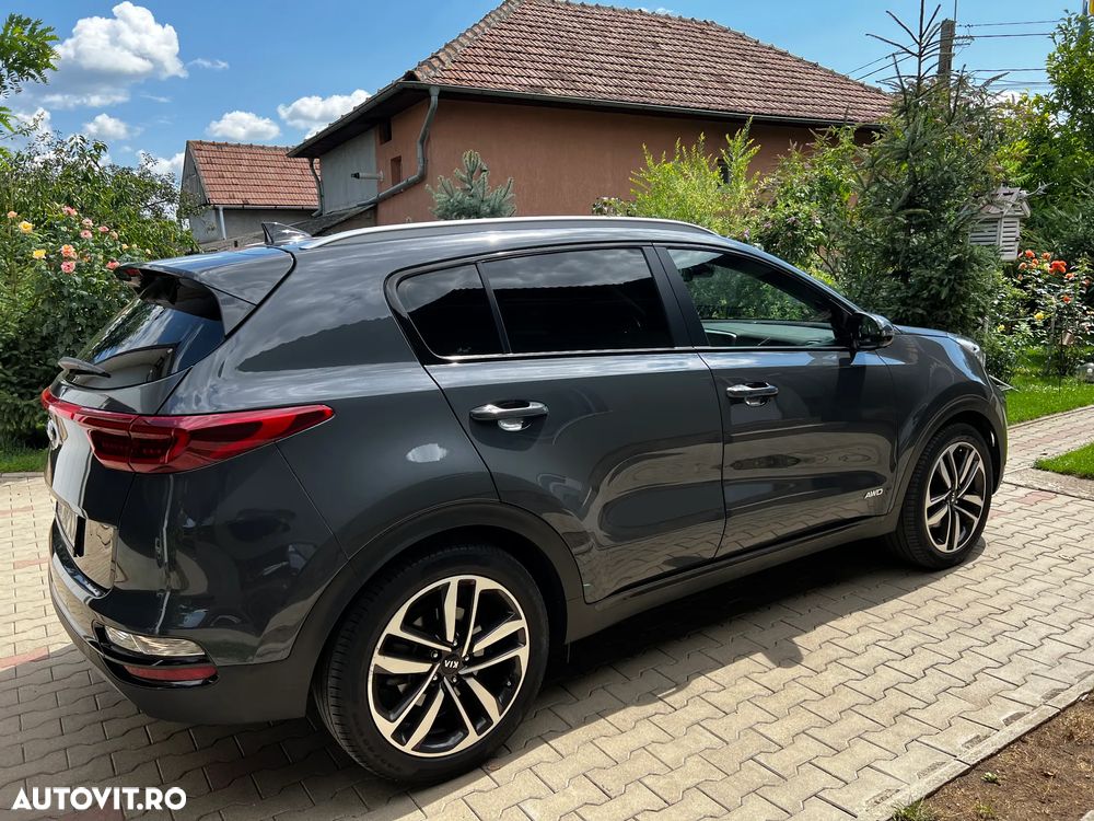 Kia Sportage 2.0 CRDI AWD Eco-Dynamics+ (48V M-H) Aut. PLATINUM - 5
