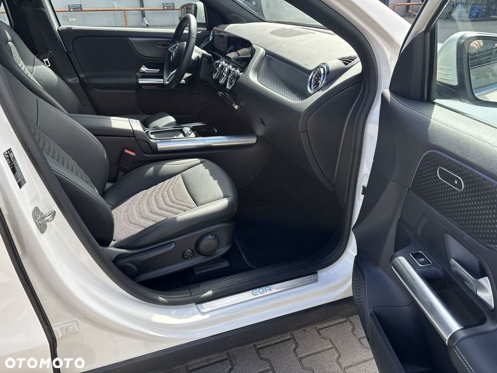 Mercedes-Benz EQA 250+ 70.5kWh Progressive - 17