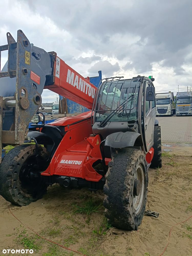 Manitou MT835 - 3