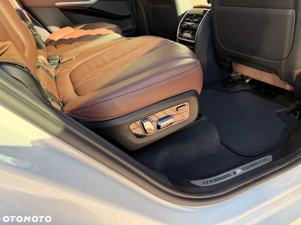 BMW X7 xDrive40d mHEV sport - 13