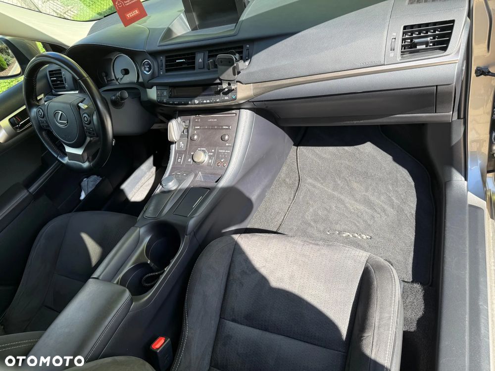 Lexus CT 200h Elegance - 8