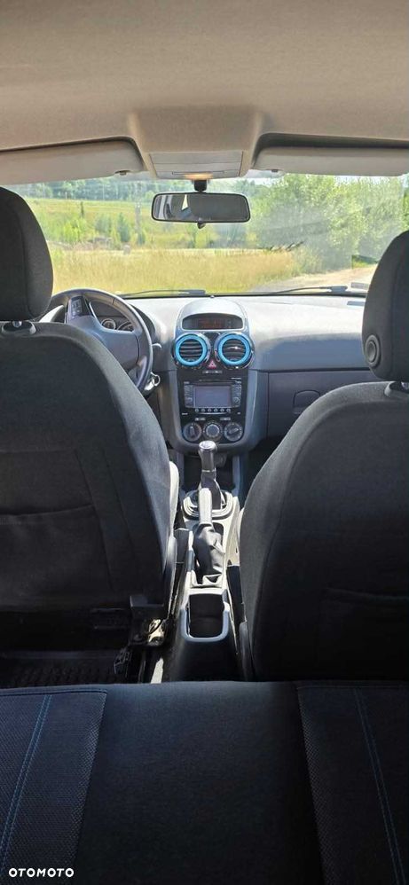 Opel Corsa - 8