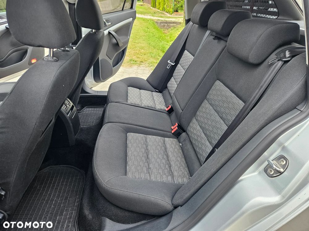 Skoda Octavia 1.6 TDI DPF Ambition - 11