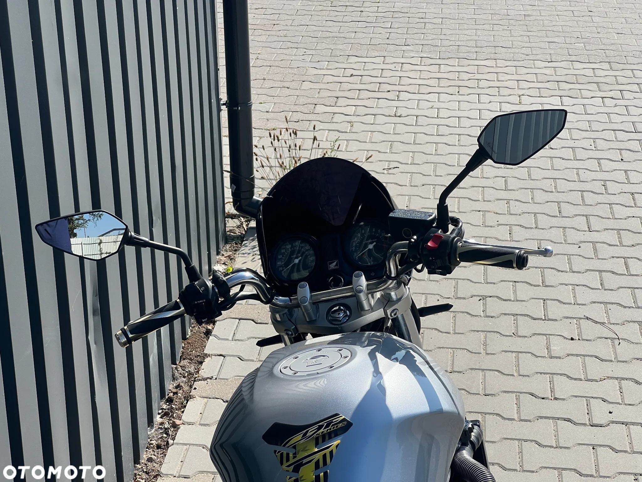 Honda CBF - 15
