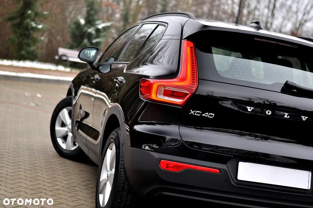 Volvo XC 40 T2 Momentum Pro - 11