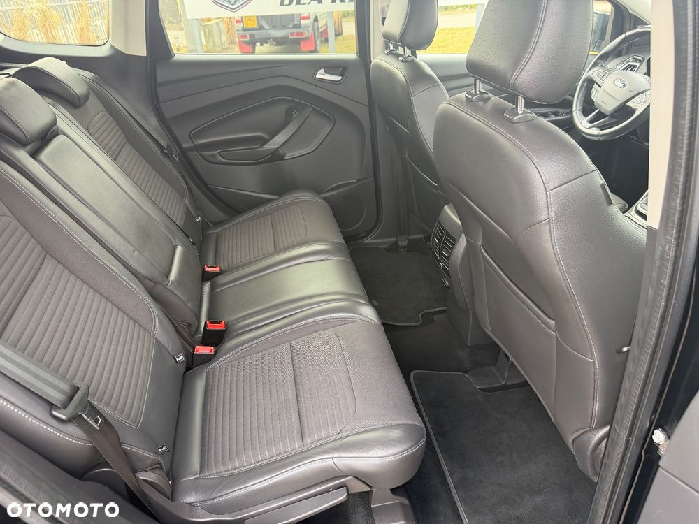 Ford Kuga - 17