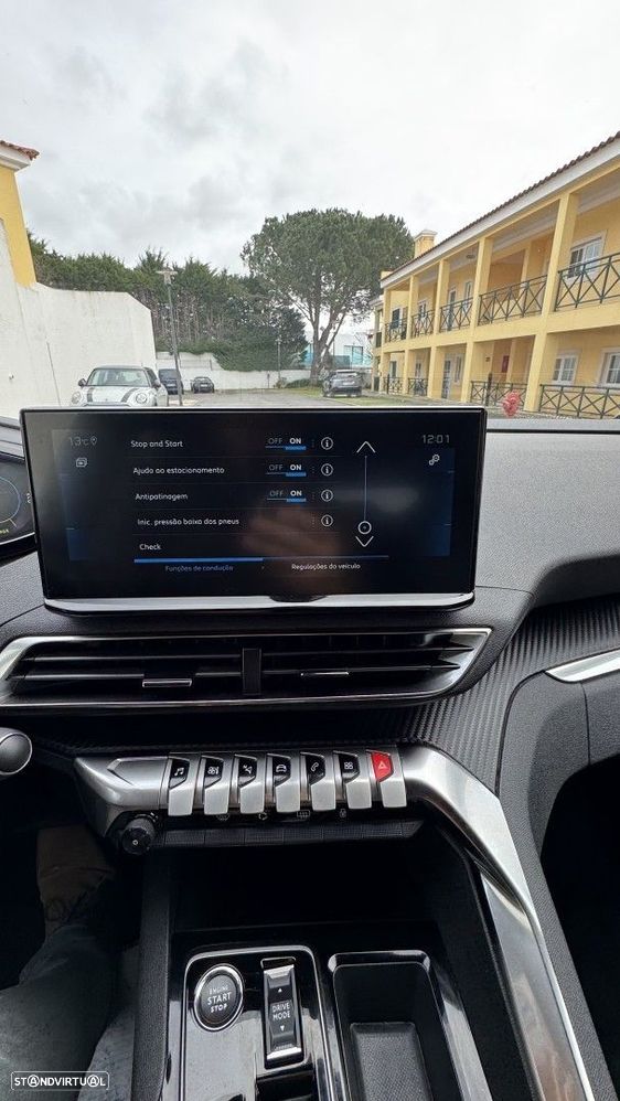 Peugeot 5008 1.2 Hybrid Allure Pack e-DCS6 - 21