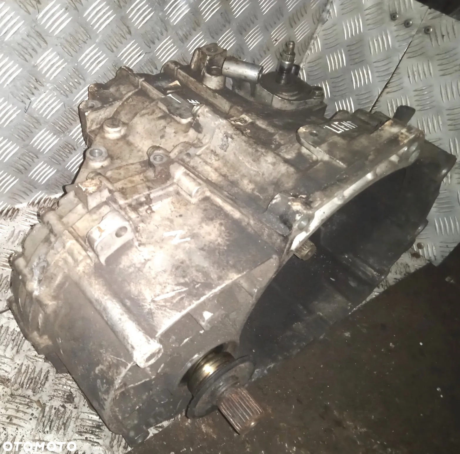 SKRZYNIA GNE VW TOURAN 2.0 TDI - 3