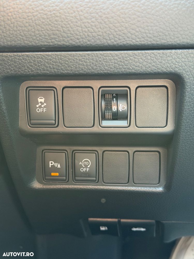 Nissan Qashqai 1.6 DCI N-Connecta - 8