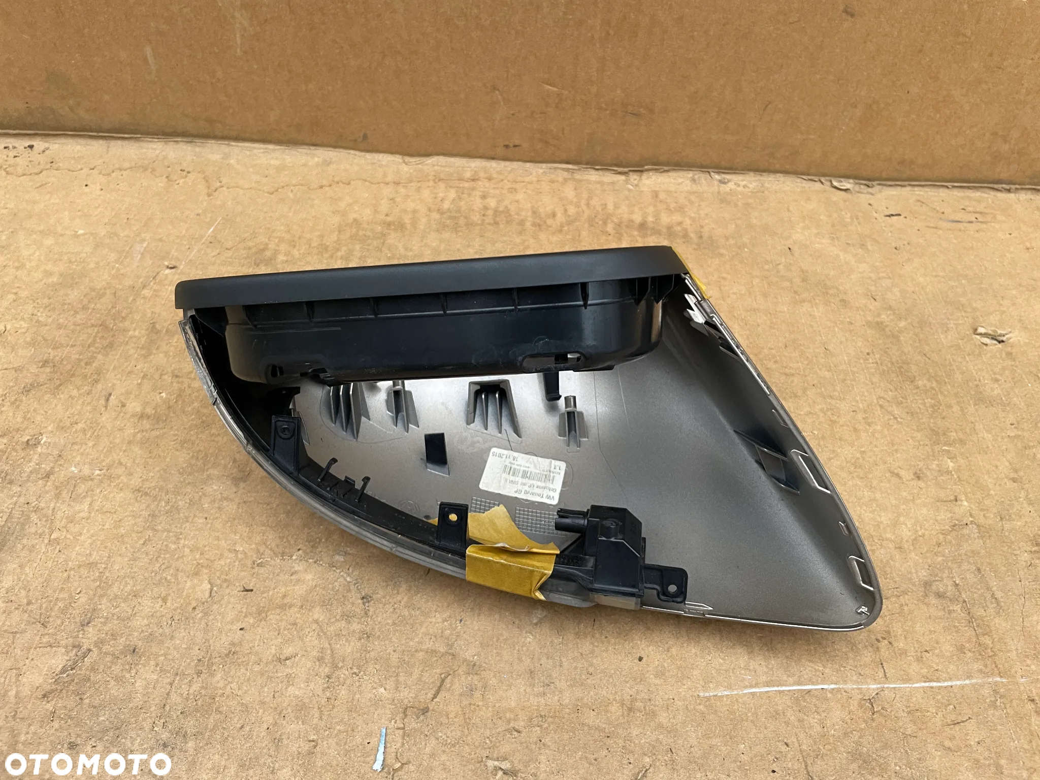 VW TOUAREG II 7P 7P6 OBUDOWA LUSTERKA ORYGINALNA PRZEDNIA LEWA NAKŁADKA KIERUNEK A2126437 A2126435 A2125405 - 5