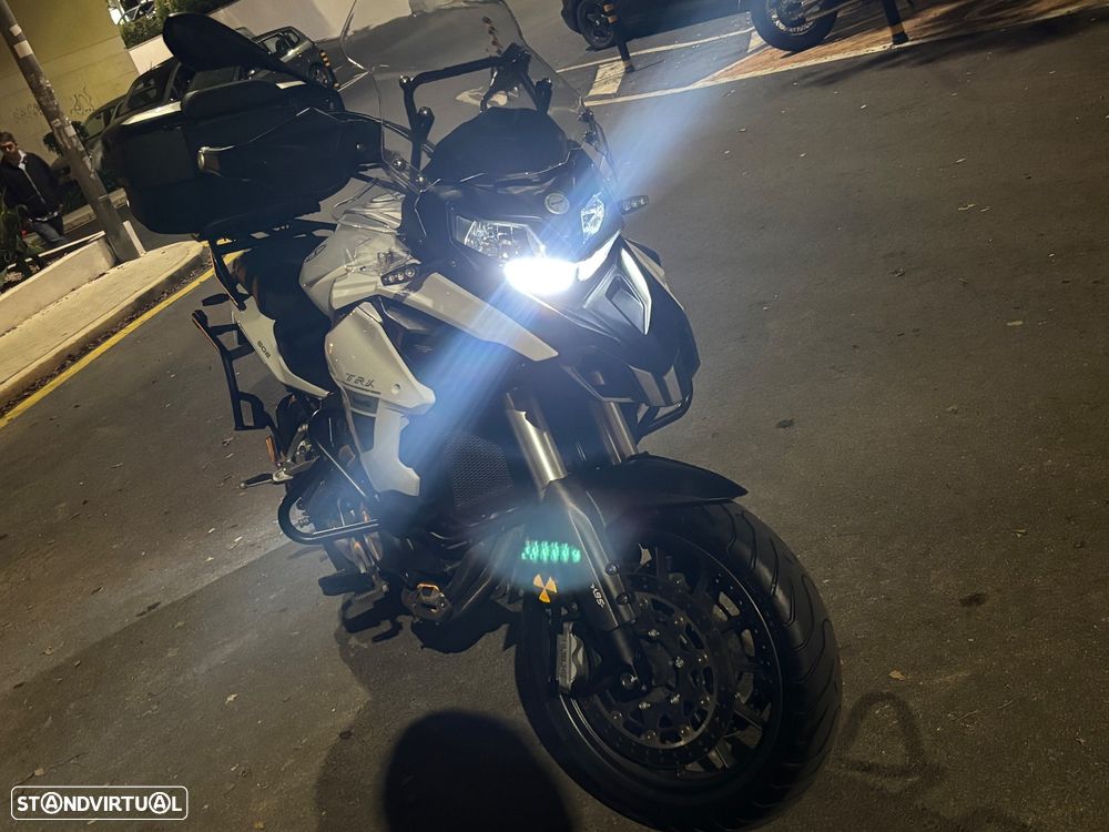 Benelli TRK 502 - 4