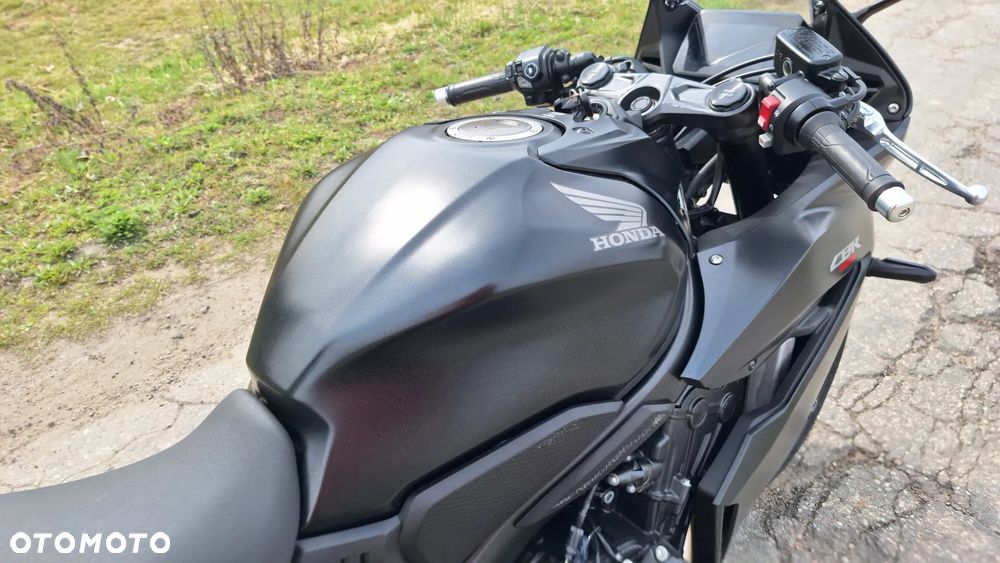 Honda CBR - 14