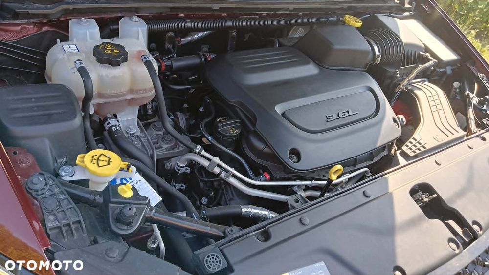 Chrysler Pacifica - 16