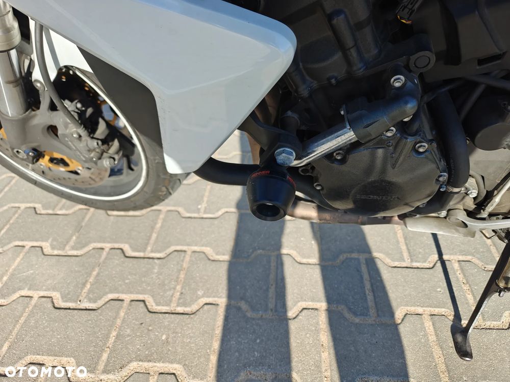Honda CB - 9