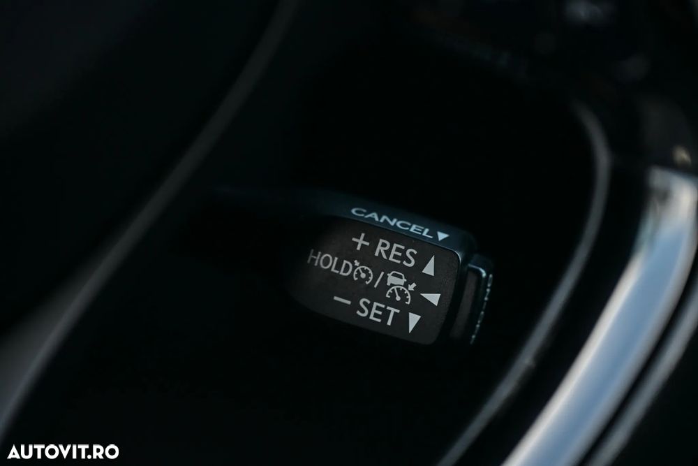 Toyota C-HR Hybrid Flow - 24