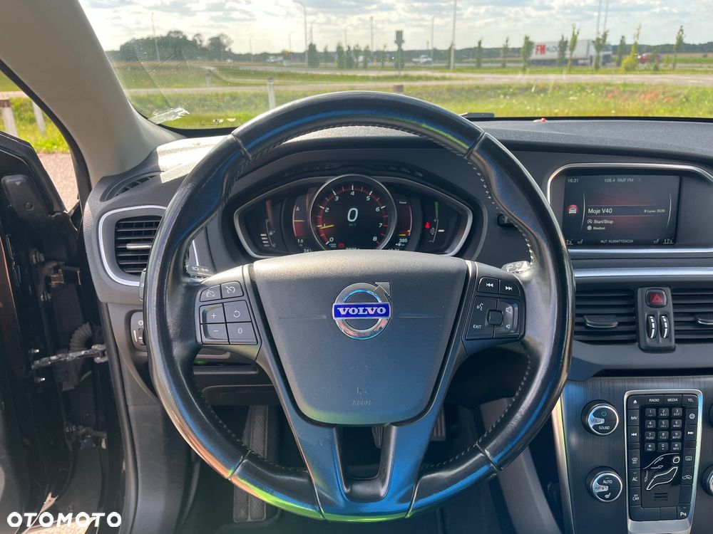 Volvo V40 T2 Drive-E Momentum - 12