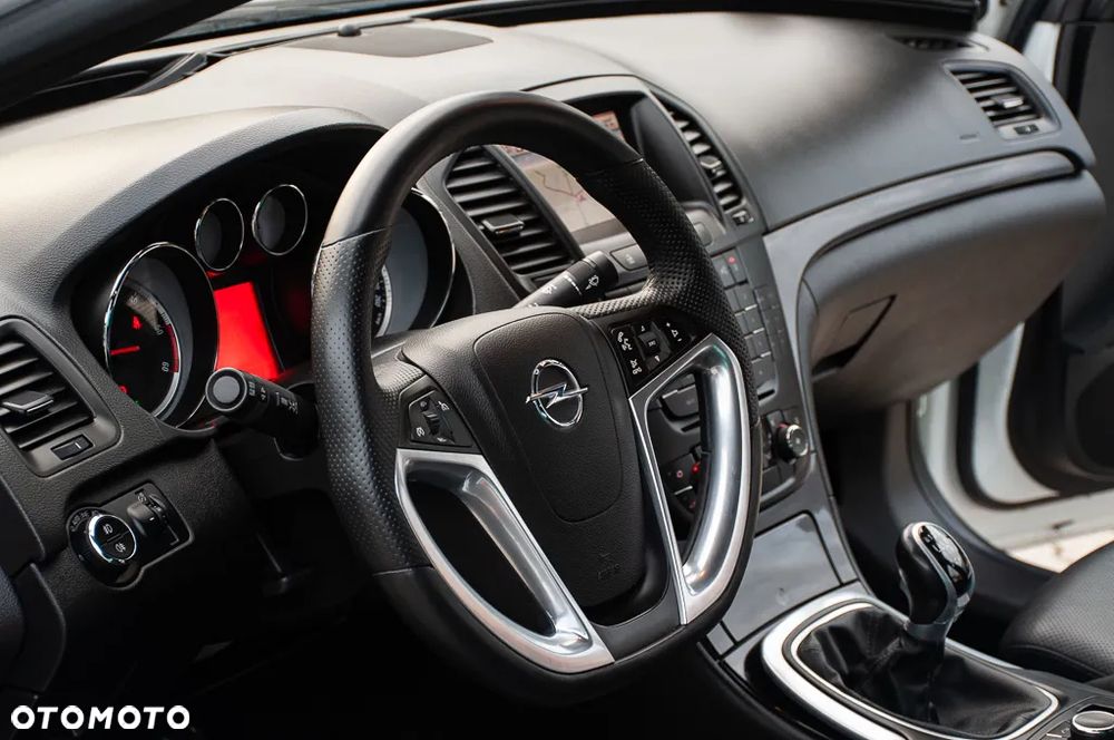 Opel Insignia - 34