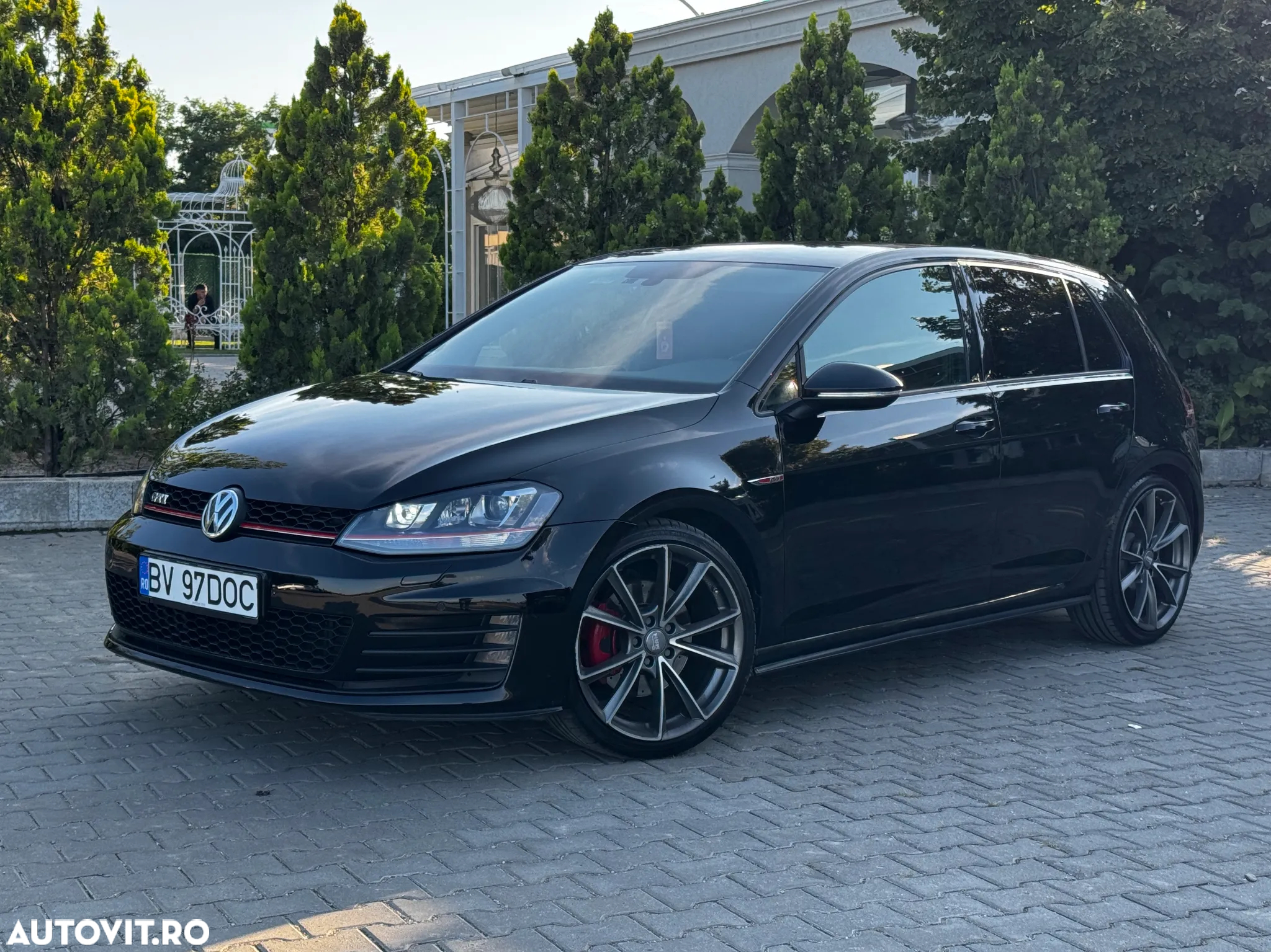 Volkswagen Golf 2.0 TSI BMT DSG GTI - 4