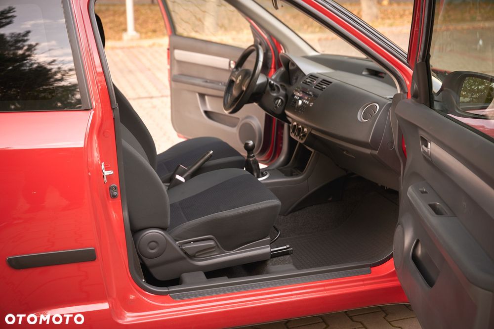 Suzuki Swift - 31
