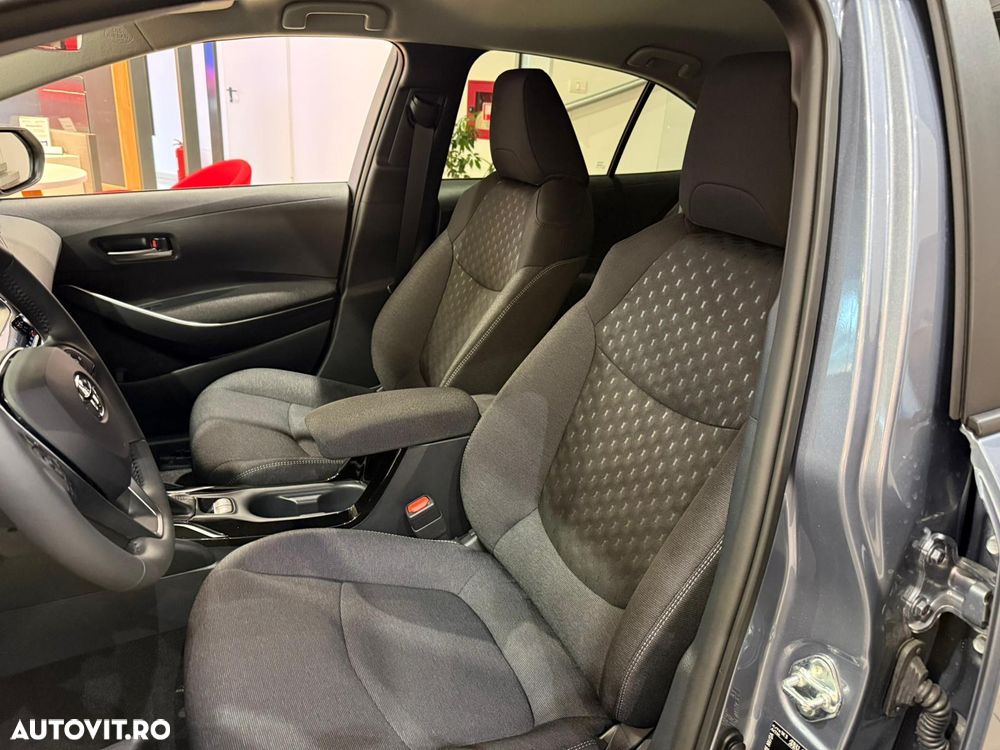 Toyota Corolla 1.8 HSD Dynamic - 10