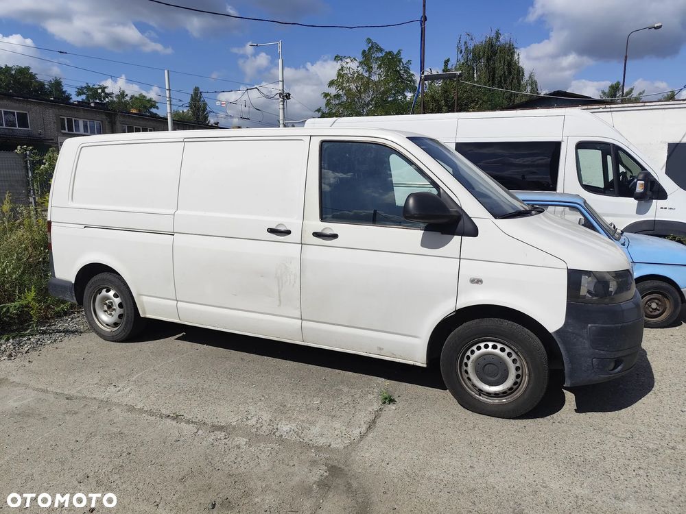 Volkswagen Transporter - 2