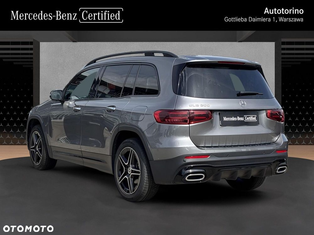 Mercedes-Benz GLB - 4
