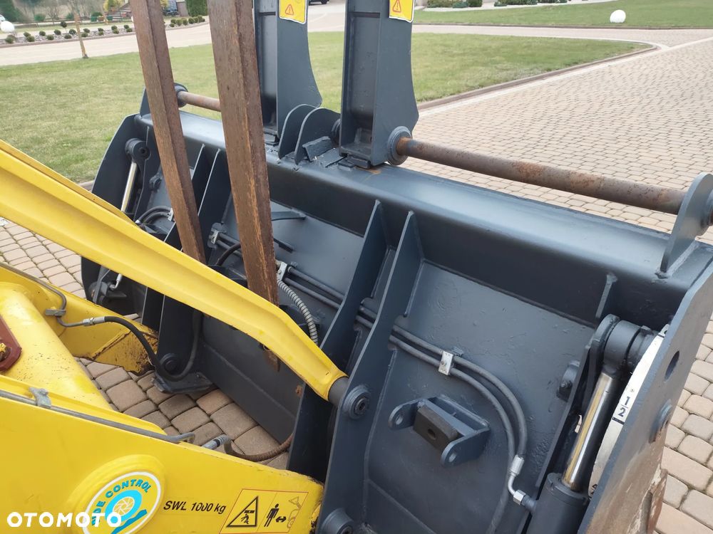 Komatsu WB 93R /  KOPARKO-ŁADOWARKA , BEZ VAT , UMOWA KUPNA -SPRZEDAŻY , STAN SUPER - 6