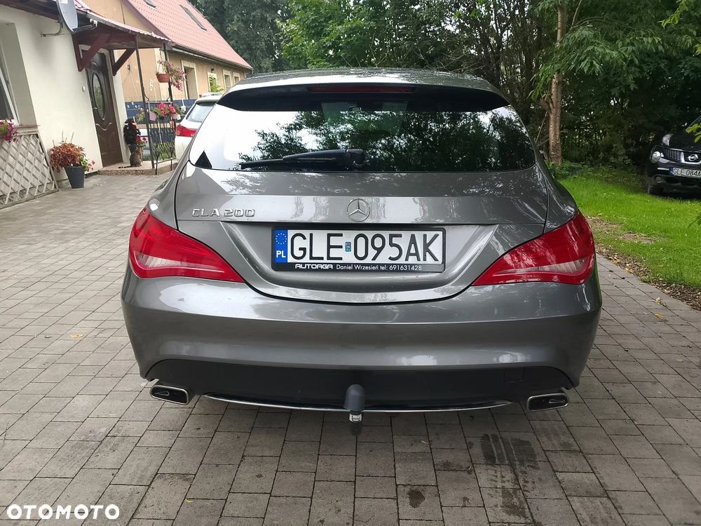 Mercedes-Benz CLA 200 7G-DCT SCORE - 4