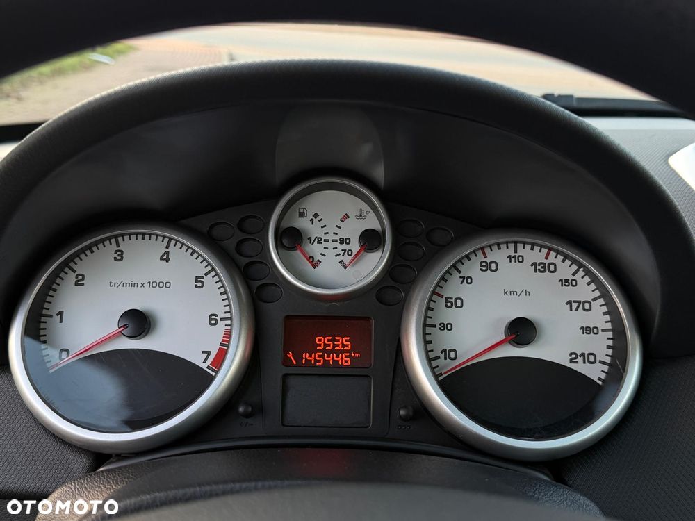 Peugeot 207 1.4 16V Trendy - 8