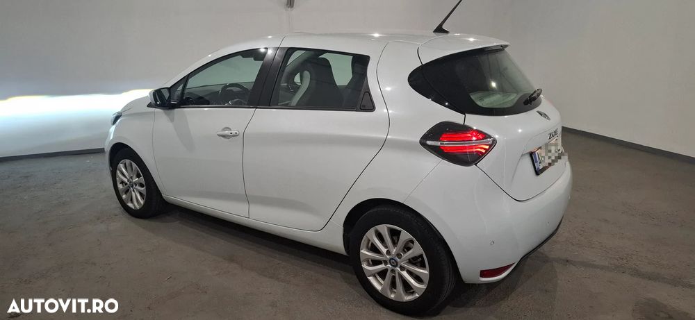 Renault ZOE - 10