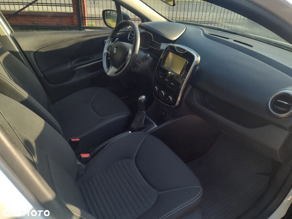 Renault Clio 1.2 16V 75 Limited - 5