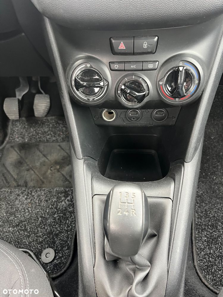 Peugeot 208 95 VTI Allure - 21