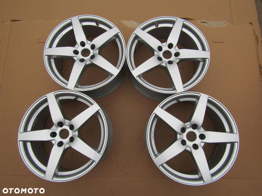 4x Felgi 18 Audi A4 A5 A6 S6 A7 S7 C8 A8 Q3 Q5 Q7 VW Tiguan Mercedes EQ EQC Skoda Karoq Kodiaq Yeti Superb Seat Ateca BMW 8 j 5x112 ET26 - 10