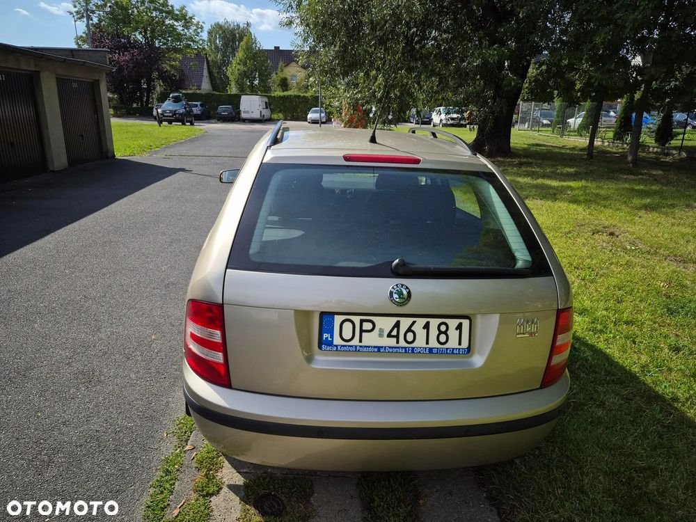 Skoda Fabia 1.4 16V Elegance - 6