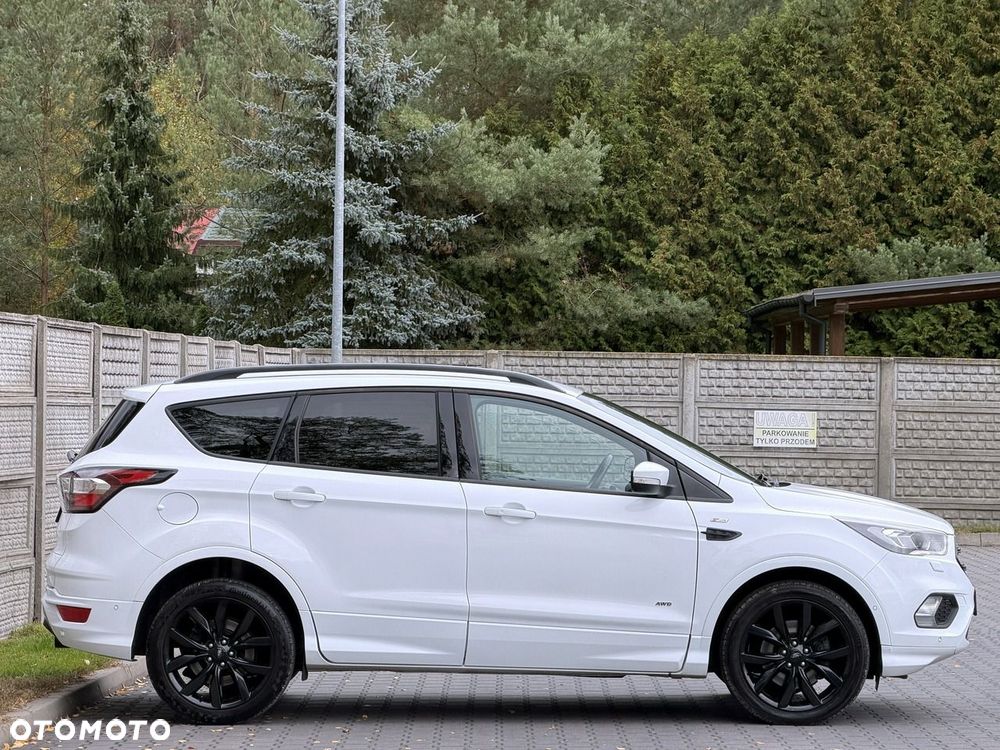 Ford Kuga 2.0 TDCi 4x4 ST-Line - 33