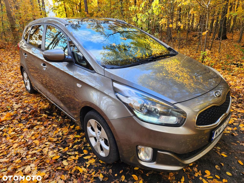Kia Carens 1.7 CRDi XL 7os - 5