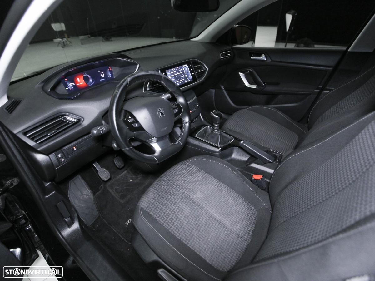 Peugeot 308 SW 1.2 PureTech Active - 6