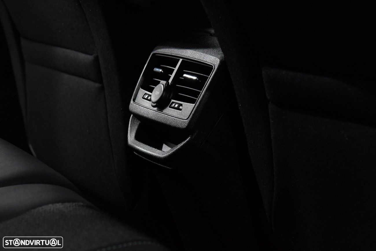 Peugeot 3008 1.2 PureTech Allure Pack EAT8 - 25