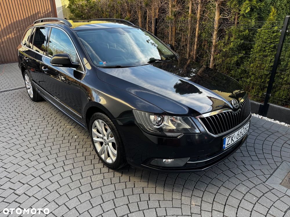 Skoda Superb 2.0 TDI Platinum Outdoor DSG - 2