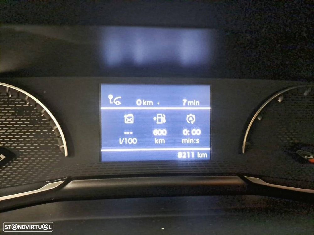 Peugeot 208 1.2 PureTech Style - 13