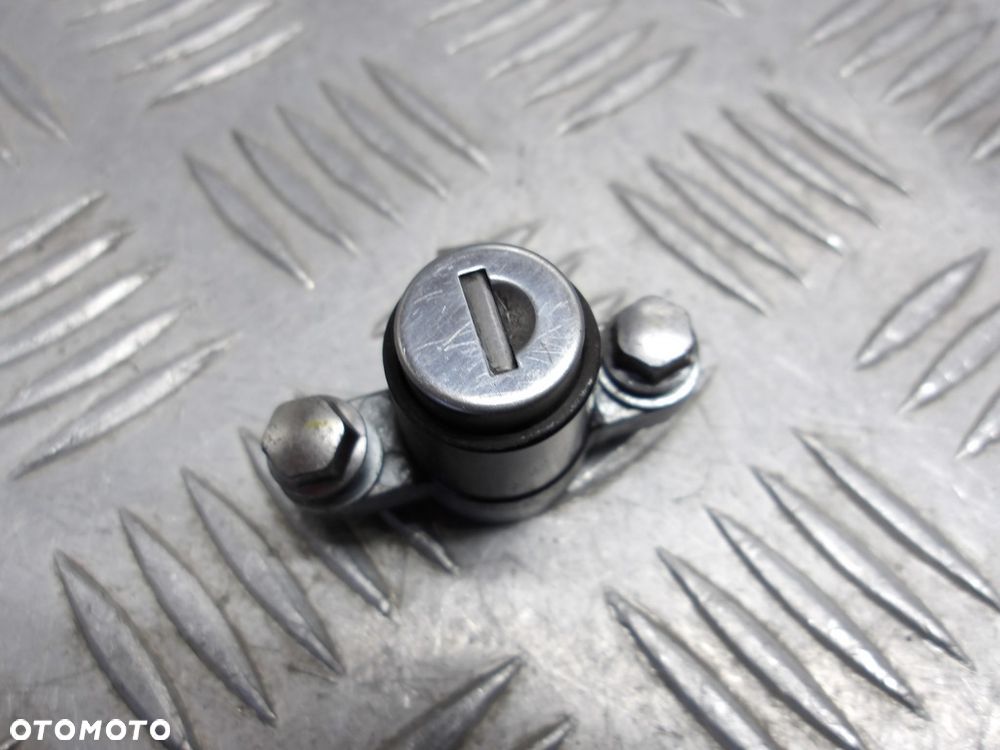 Stacyjka, korek paliwa zamek YAMAHA XV 1900 ROADLINER/STRATOLINER 06-14r   PN. 1D7-82501-00 - 10