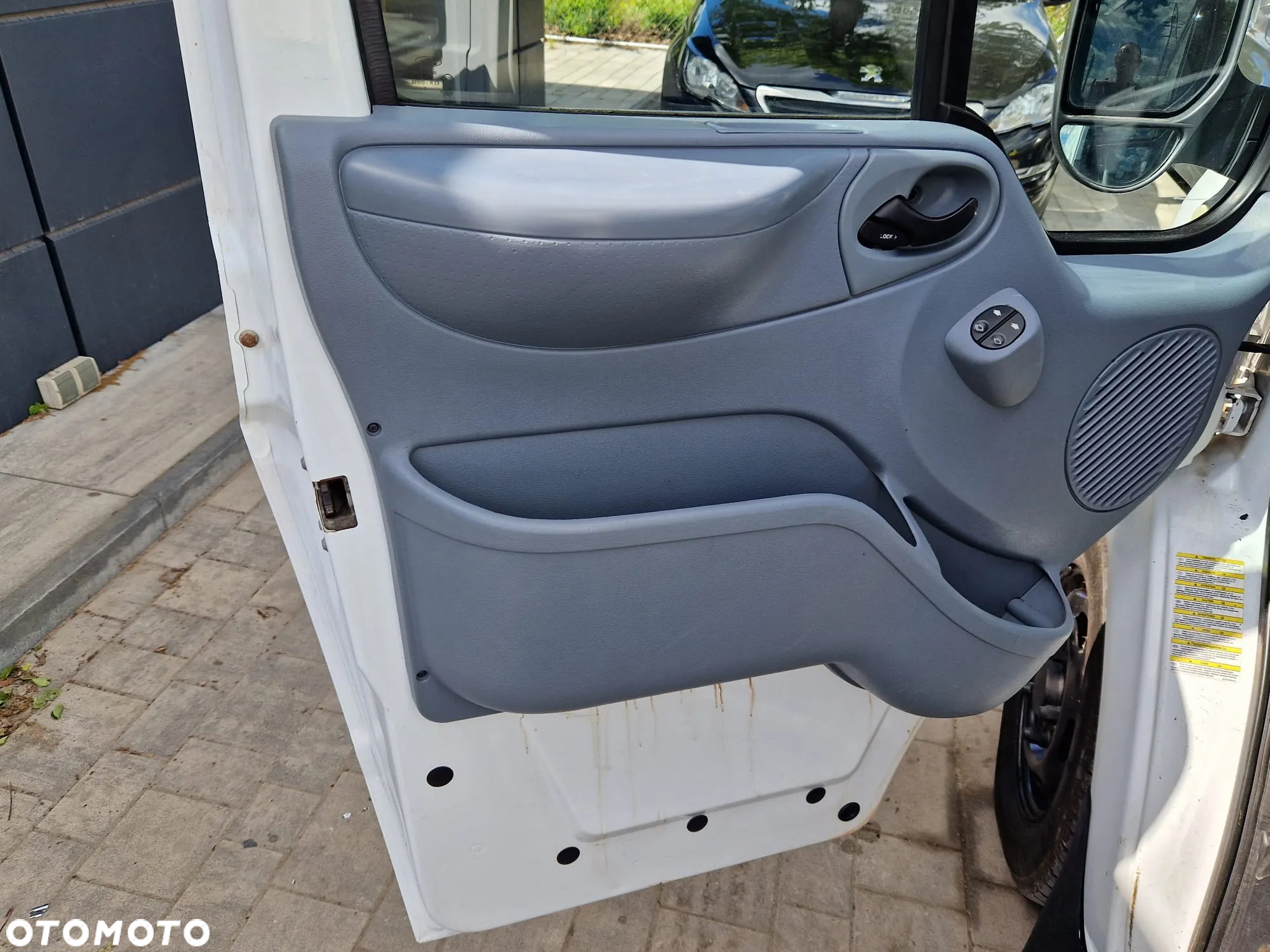 Ford Transit 2.2 Diesel Klimatyzacja Elektryczne Szyby Radio CD Opłacony - 19
