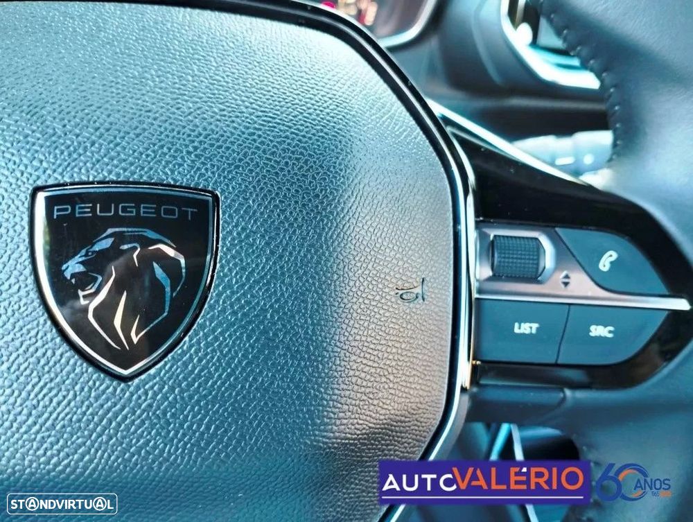 Peugeot 2008 1.2 PureTech Style - 24